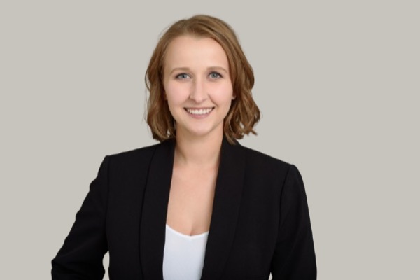 Dr. Aleksandra Stratton